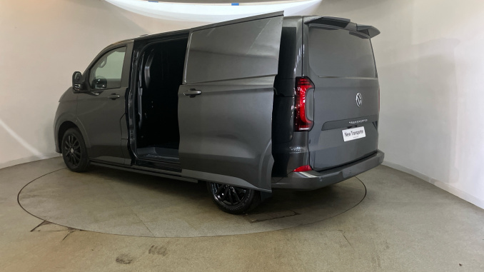 Volkswagen Transporter T32 Swb Diesel 2.0 TDI 170 Commerce Pro S Van Auto [5 Plus] - Image 41